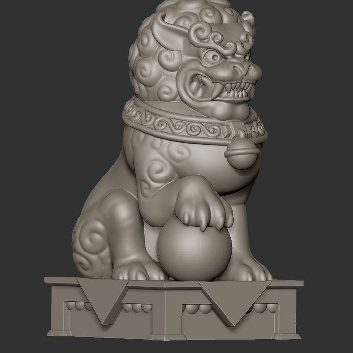 JADE LION STATUE