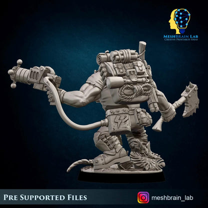 Ork Kommando with Energy Gun | Orks | 32mm | Meshbrain Labs