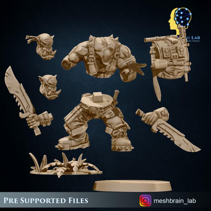 Ork Kommando Slayer | Orks | 32mm | Meshbrain Labs